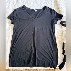 Splendid Black V-Neck Short Sleeve Tee